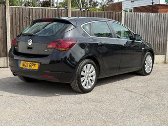 Vauxhall Astra 2.0 CDTi Elite Hatchback 5dr Diesel Auto Euro 5 (165 ps)