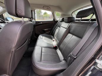 Vauxhall Astra 2.0 CDTi Elite Hatchback 5dr Diesel Auto Euro 5 (165 ps)
