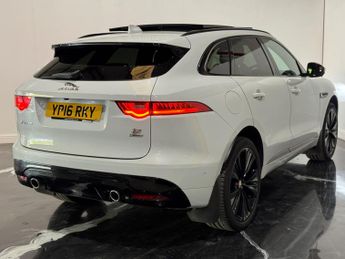 Jaguar F-Pace 3.0 D300 V6 S SUV 5dr Diesel Auto AWD Euro 6 (s/s) (300 ps)