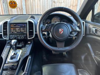 Porsche Cayenne 3.0h V6 S SUV 5dr Petrol Hybrid TiptronicS 4WD Euro 5 (s/s) (380