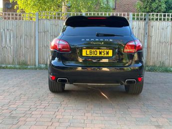 Porsche Cayenne 3.0h V6 S SUV 5dr Petrol Hybrid TiptronicS 4WD Euro 5 (s/s) (380