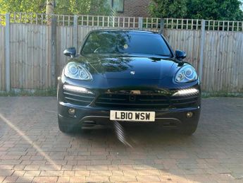 Porsche Cayenne 3.0h V6 S SUV 5dr Petrol Hybrid TiptronicS 4WD Euro 5 (s/s) (380