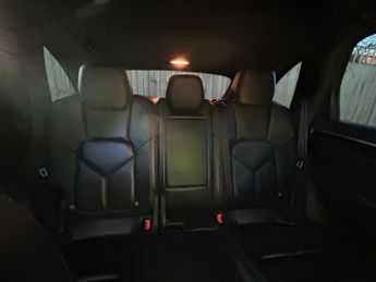 Porsche Cayenne 3.0h V6 S SUV 5dr Petrol Hybrid TiptronicS 4WD Euro 5 (s/s) (380