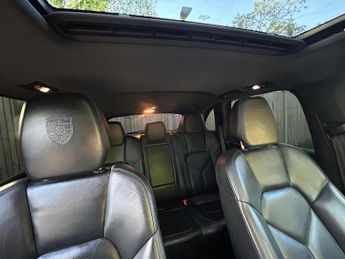 Porsche Cayenne 3.0h V6 S SUV 5dr Petrol Hybrid TiptronicS 4WD Euro 5 (s/s) (380