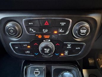 Jeep Compass 1.4T MultiAirII Limited Auto 4WD Euro 6 (s/s) 5dr