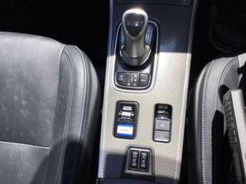 Mitsubishi Outlander 2.4h TwinMotor 13.8kWh Dynamic SUV 5dr Petrol Plug-in Hybrid CVT