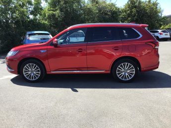 Mitsubishi Outlander 2.4h TwinMotor 13.8kWh Dynamic SUV 5dr Petrol Plug-in Hybrid CVT