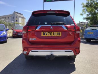 Mitsubishi Outlander 2.4h TwinMotor 13.8kWh Dynamic SUV 5dr Petrol Plug-in Hybrid CVT