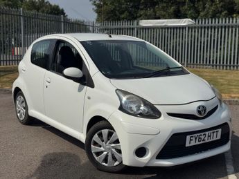 Toyota AYGO 1.0 VVT-i Ice Hatchback 5dr Petrol Manual Euro 5 (67 ps)