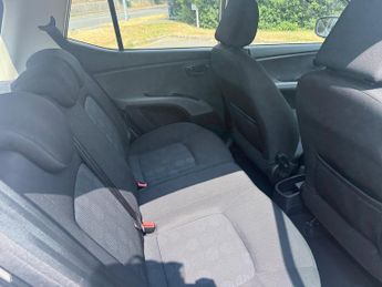 Hyundai i10 1.2 Comfort Hatchback 5dr Petrol Manual Euro 4 (77 bhp)
