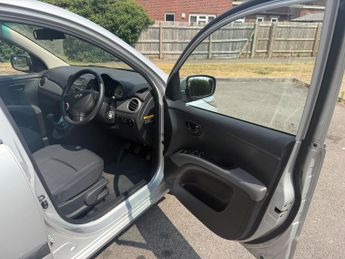 Hyundai i10 1.2 Comfort Hatchback 5dr Petrol Manual Euro 4 (77 bhp)