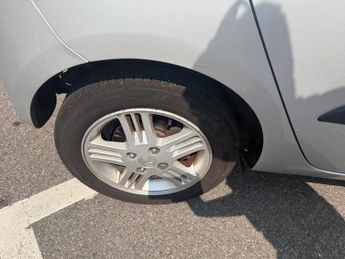 Hyundai i10 1.2 Comfort Hatchback 5dr Petrol Manual Euro 4 (77 bhp)