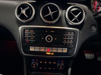 Mercedes-Benz A Class 2.1 A200d AMG Line (Premium) Hatchback 5dr Diesel 7G-DCT Euro 6 