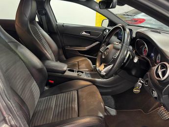 Mercedes-Benz A Class 2.1 A200d AMG Line (Premium) Hatchback 5dr Diesel 7G-DCT Euro 6 