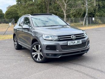 Volkswagen Touareg 3.0 TDI V6 BlueMotion Tech R-Line Tiptronic 4WD Euro 5 (s/s) 5dr