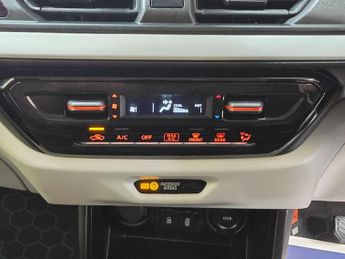 Suzuki Swift 1.2 MHEV Motion CVT Euro 6 (s/s) 5dr