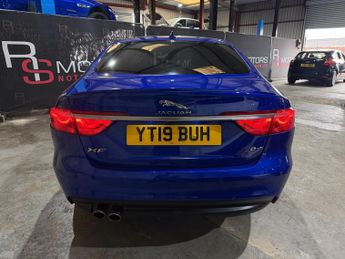 Jaguar XF 2.0d R-Sport Saloon 4dr Diesel Auto Euro 6 (s/s) (180 ps)