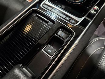 Jaguar XF 2.0d R-Sport Saloon 4dr Diesel Auto Euro 6 (s/s) (180 ps)