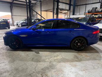 Jaguar XF 2.0d R-Sport Saloon 4dr Diesel Auto Euro 6 (s/s) (180 ps)