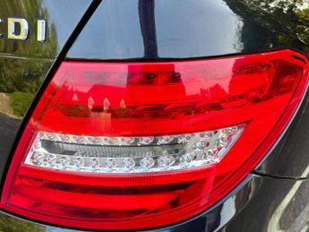 Mercedes-Benz C Class 2.1 C220 CDI BlueEfficiency Executive SE G-Tronic+ Euro 5 (s/s) 