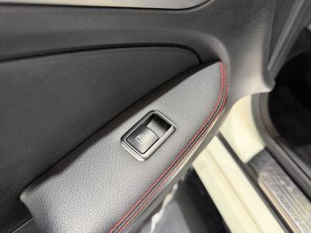 Mercedes-Benz SLK 1.8 SLK200 BlueEfficiency AMG Sport Convertible 2dr Petrol G-Tro