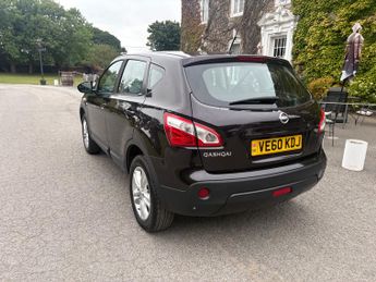 Nissan Qashqai 1.6 Acenta SUV 5dr Petrol Manual 2WD Euro 5 (s/s) (117 ps)