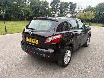 Nissan Qashqai 1.6 Acenta SUV 5dr Petrol Manual 2WD Euro 5 (s/s) (117 ps)