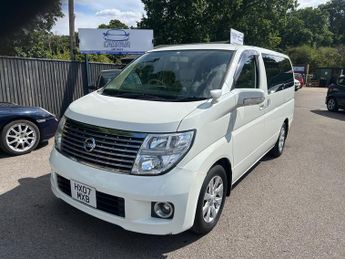 Nissan Elgrand 