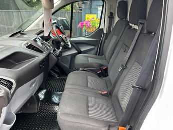 Ford Transit Custom 2.2 TDCi 290 Panel Van 5dr Diesel Manual L2 H1 (186 g/km, 98 bhp