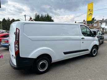 Ford Transit Custom 2.2 TDCi 290 Panel Van 5dr Diesel Manual L2 H1 (186 g/km, 98 bhp