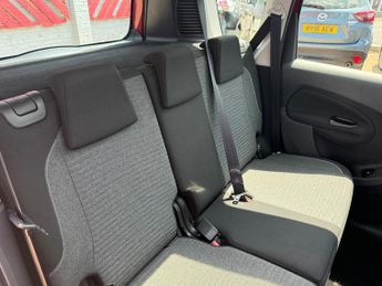 Citroen C3 Picasso 1.2 PureTech Platinum MPV 5dr Petrol Manual Euro 6 (110 ps)