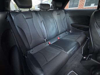 Audi A3 1.4 TFSI CoD S line Hatchback 3dr Petrol S Tronic Euro 6 (s/s) (