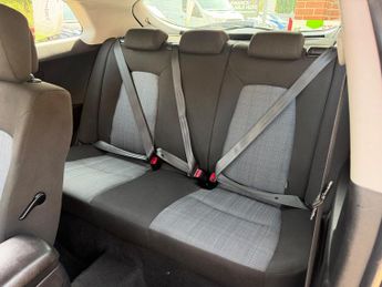 Kia Pro Ceed 1.4 VR-7 Hatchback 3dr Petrol Manual (139 g/km, 89 bhp)