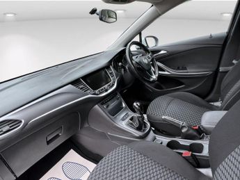 Vauxhall Astra 1.6 CDTi ecoTEC BlueInjection Tech Line Nav Euro 6 (s/s) 5dr