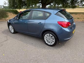 Vauxhall Astra 1.4 16v Energy Hatchback 5dr Petrol Manual Euro 5 (100 ps)