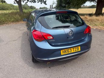 Vauxhall Astra 1.4 16v Energy Hatchback 5dr Petrol Manual Euro 5 (100 ps)