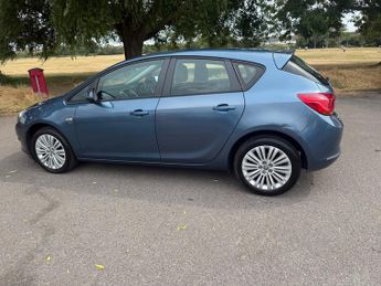 Vauxhall Astra 1.4 16v Energy Hatchback 5dr Petrol Manual Euro 5 (100 ps)