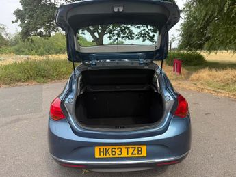 Vauxhall Astra 1.4 16v Energy Hatchback 5dr Petrol Manual Euro 5 (100 ps)