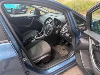 Vauxhall Astra 1.4 16v Energy Hatchback 5dr Petrol Manual Euro 5 (100 ps)