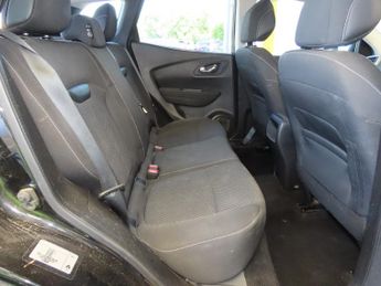 Renault Kadjar 1.5 dCi Dynamique Nav SUV 5dr Diesel Manual Euro 6 (s/s) (110 ps