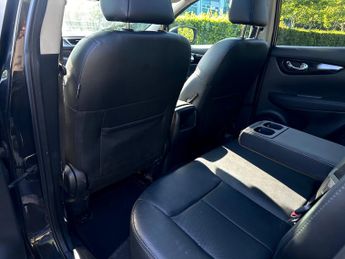 Nissan Qashqai 1.6 dCi Tekna SUV 5dr Diesel XTRON 2WD Euro 6 (s/s) (130 ps)
