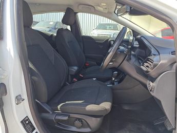 Ford Puma 1.0T EcoBoost Titanium SUV 5dr Petrol DCT Euro 6 (s/s) (125 ps)