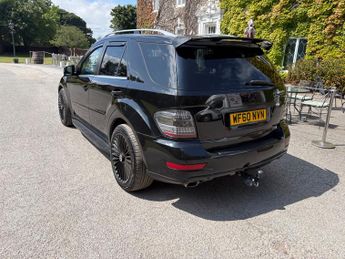 Mercedes-Benz M Class 3.0 ML350 CDI V6 BlueEfficiency Grand Edition (rear entertainmen