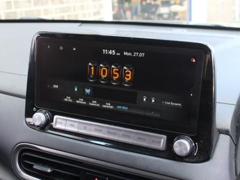 Hyundai Kona 64kWh Premium SUV 5dr Electric Auto (10.5kW Charger) (204 ps)