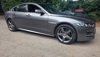 Jaguar XE 2.0d R-Sport Saloon 4dr Diesel Auto AWD Euro 6 (s/s) (180 ps)