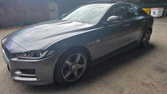 Jaguar XE 2.0d R-Sport Saloon 4dr Diesel Auto AWD Euro 6 (s/s) (180 ps)
