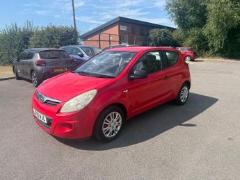 Hyundai i20 1.2 Classic Hatchback 3dr Petrol Manual Euro 4 (77 bhp)
