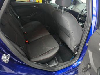 Ford Focus 1.0T EcoBoost ST-Line Auto Euro 6 (s/s) 5dr
