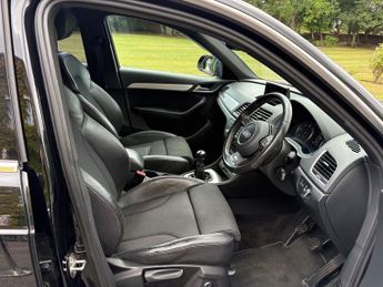 Audi Q3 2.0 TDI S line SUV 5dr Diesel Manual Euro 5 (s/s) (140 ps)