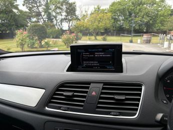 Audi Q3 2.0 TDI S line SUV 5dr Diesel Manual Euro 5 (s/s) (140 ps)